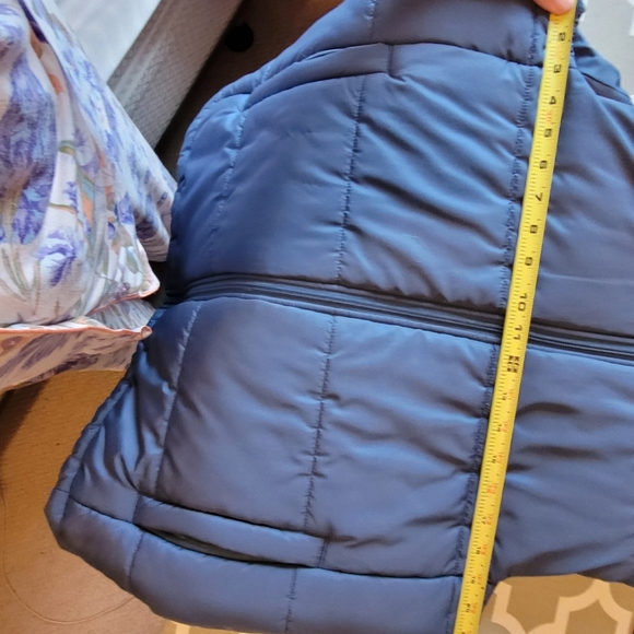 Zella blue hooded puffer vest size small - Picture 7 of 7